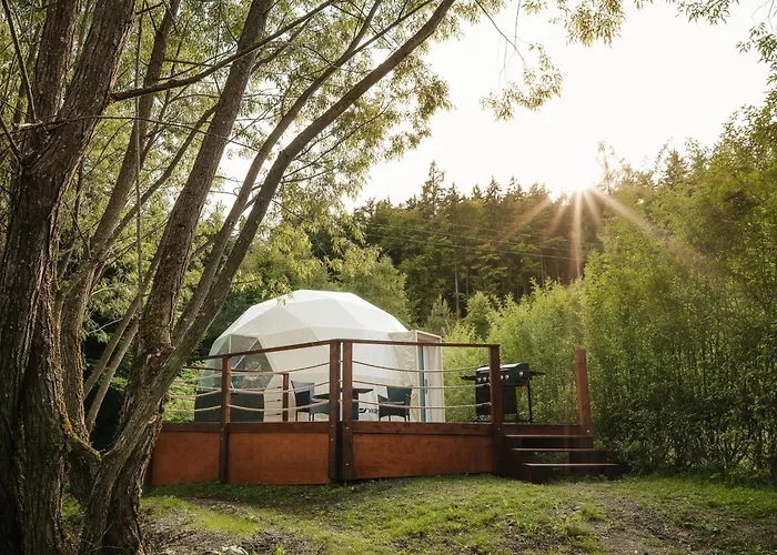 Glamping Luzec 럭셔리텐트 *